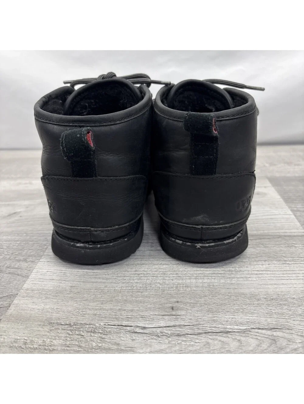UGG Neumel Weather II Waterproof Black Leather Chukka Boots Size US 8 Men